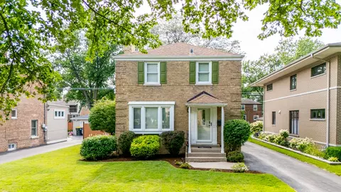616 S 10th Ave, La Grange, IL 60525
