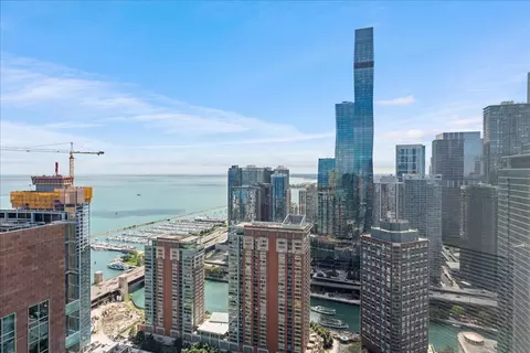 View/Area - Undisclosed, Chicago, IL 60611 photo 2 of 4