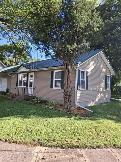 Other - 304 Depot St, Walnut, IL 61376 photo 1 of 2