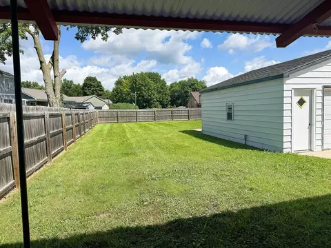 Exterior - 516 Assembly Pl, Dixon, IL 61021 photo 2 of 2