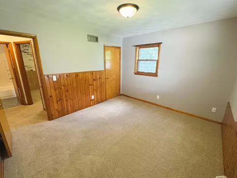 Bedroom - 516 Assembly Pl, Dixon, IL 61021 photo 3 of 5