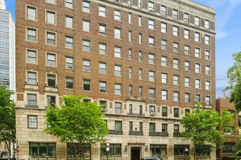 1255 N State Pkwy #4G, Chicago, IL 60610
