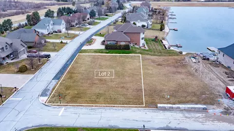 8130 Lakeview Ct, Winfield, IN 46307 photo 5