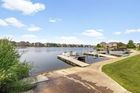 8160 Lakeview Ct, Winfield, IN 46307 photo 9