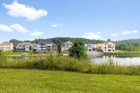 8160 Lakeview Ct, Winfield, IN 46307 photo 5