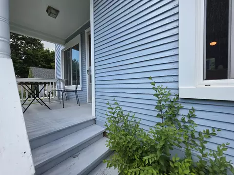 117 5th St, Aurora, IL 60505 photo 9