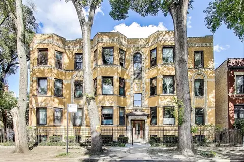 1021 N Hoyne Ave #2A, Chicago, IL 60622