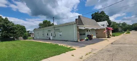 8 12 E Main St, Mount Morris, IL 61054 photo 2