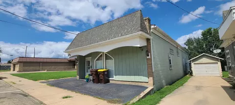 8 12 E Main St, Mount Morris, IL 61054 photo 5