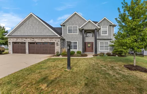 1621 English Oak Dr, Champaign, IL 61822