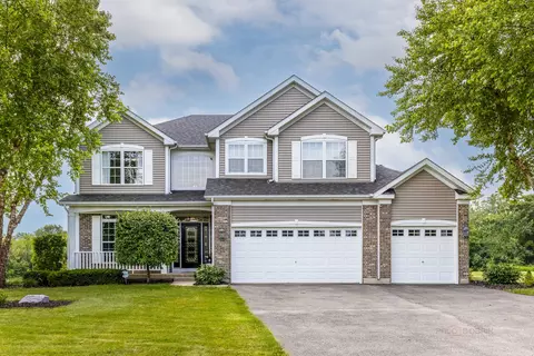 13205 W Hidden Springs Trl, Wadsworth, IL 60083