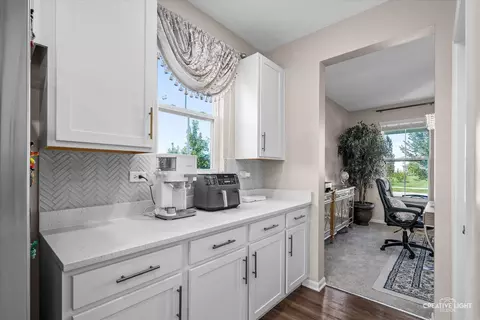 Kitchen - 16031 S Crossing Dr, Plainfield, IL 60586 photo 3 of 3