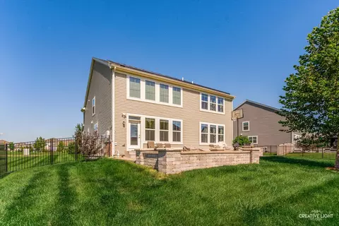 Exterior - 16031 S Crossing Dr, Plainfield, IL 60586 photo 3 of 4