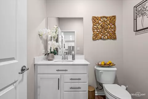 Bath - 16031 S Crossing Dr, Plainfield, IL 60586 photo 1 of 1
