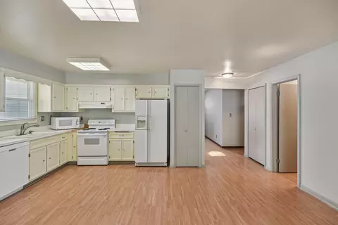 Kitchen - 1316 Trend Dr, Morris, IL 60450 photo 2 of 4