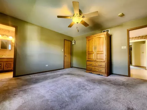 Bedroom - 1900 Mystic Dr, Plainfield, IL 60586 photo 2 of 7