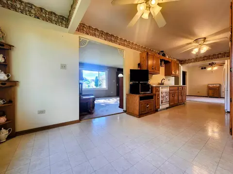 Kitchen - 1900 Mystic Dr, Plainfield, IL 60586 photo 1 of 2