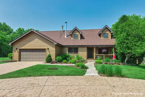 3619 Overlook Dr, Richmond, IL 60071