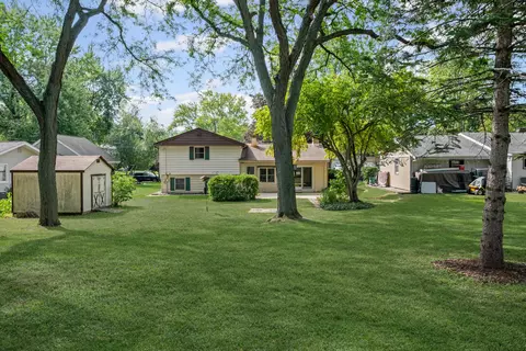 Exterior - 533 Wendt Ave, East Dundee, IL 60118 photo 5 of 5