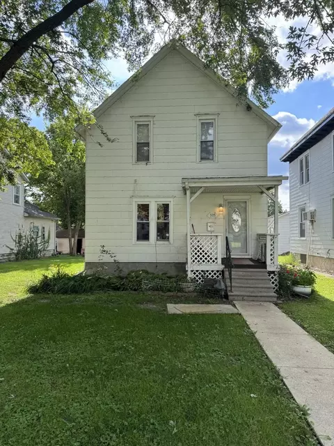 505 6th Ave, Sterling, IL 61081