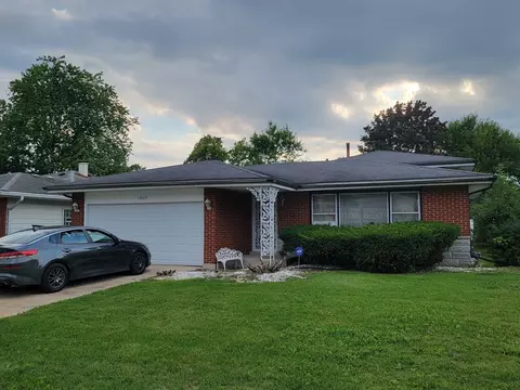 15622 Kenwood Ave, South Holland, IL 60473