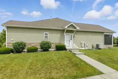 15701 Cove Cir, Plainfield, IL 60544 photo 3