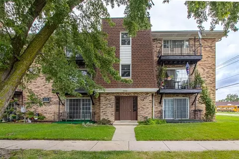 7000 Oconnell Dr #103, Chicago Ridge, IL 60415
