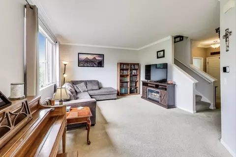 Living - 1113 Draper Rd, Mchenry, IL 60050 photo 1 of 2