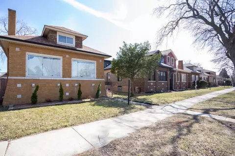 7621 S Clyde Ave, Chicago, IL 60649