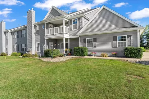 3038 Stillwater Lndg #103, Urbana, IL 61802