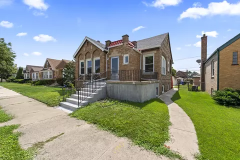 Exterior - 3237 W 83rd Pl, Chicago, IL 60652 photo 2 of 6