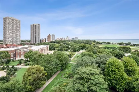 View/Area - Undisclosed, Chicago, IL 60610 photo 2 of 3
