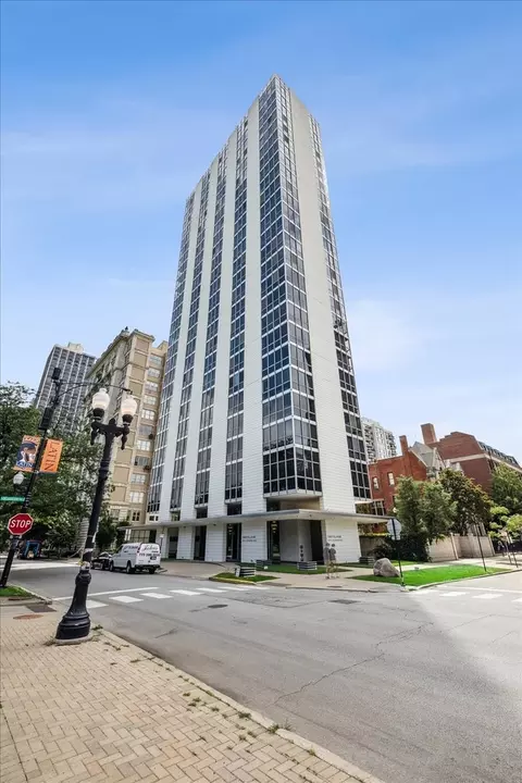 Other - Undisclosed, Chicago, IL 60610 photo 6 of 6