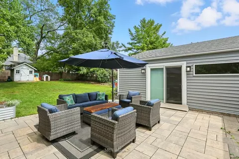 Exterior - 1913 E Liberty Dr, Wheaton, IL 60187 photo 4 of 6