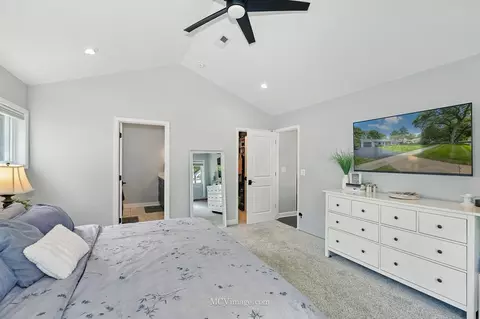 Bedroom - 1913 E Liberty Dr, Wheaton, IL 60187 photo 2 of 3