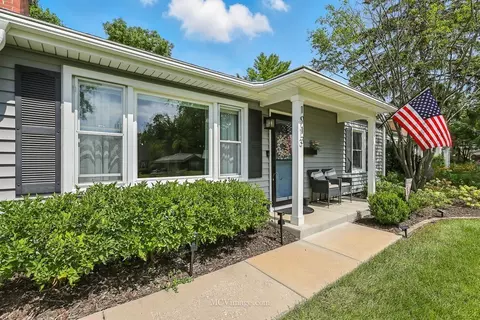 Exterior - 1913 E Liberty Dr, Wheaton, IL 60187 photo 2 of 6