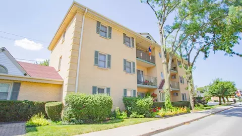 6565 W Belmont Ave #104N, Chicago, IL 60634