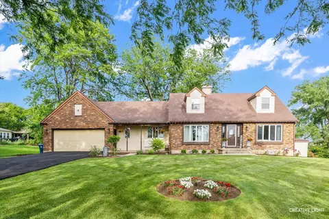 5250 Douglas Rd, Oswego, IL 60543