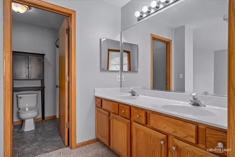 Bath - 14215 S Longview Ln, Plainfield, IL 60544 photo 1 of 3