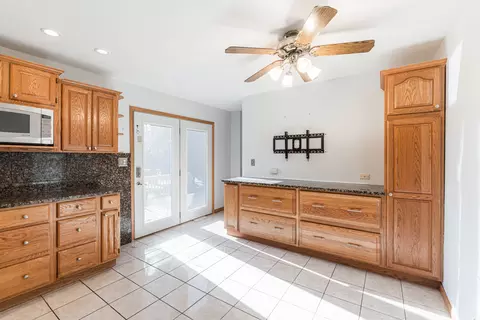 4 N427 3rd Ave, Addison, IL 60101 photo 10