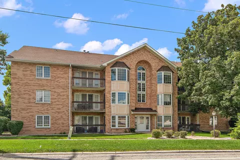 2161 Oak Rd #2C, Homewood, IL 60430