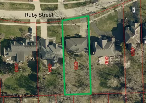 363 Ruby St, Clarendon Hills, IL 60514
