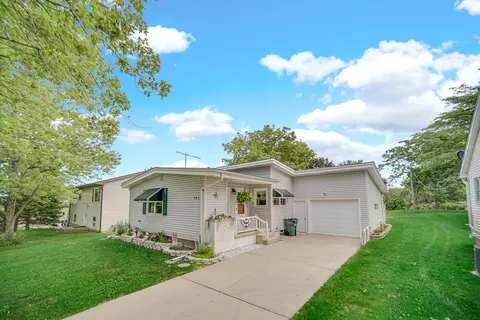 741 Elliott St, Beecher, IL 60401 photo 1