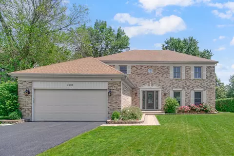 4227 N Walnut Ave, Arlington Heights, IL 60004