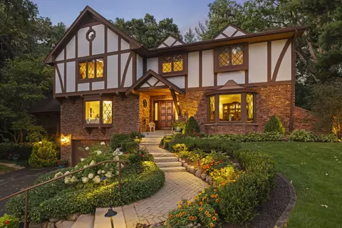 6181 Shorewood Ct, Lisle, IL 60532