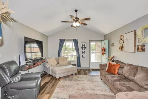 Living - 1425 Timber Ridge Ct, Kankakee, IL 60901 photo 1 of 3