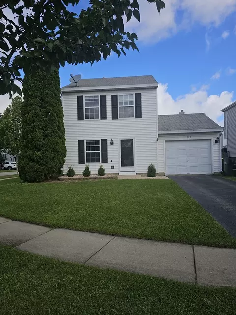 5538 Alexandria Dr, Lake In The Hills, IL 60156