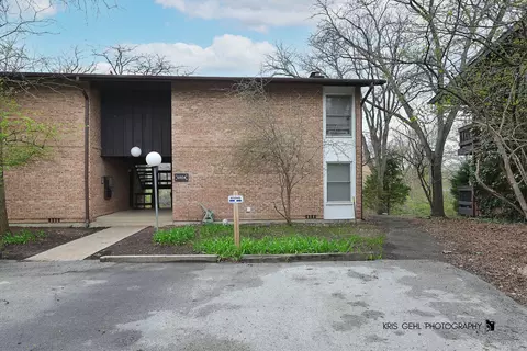5504 E Lake Dr #C, Lisle, IL 60532