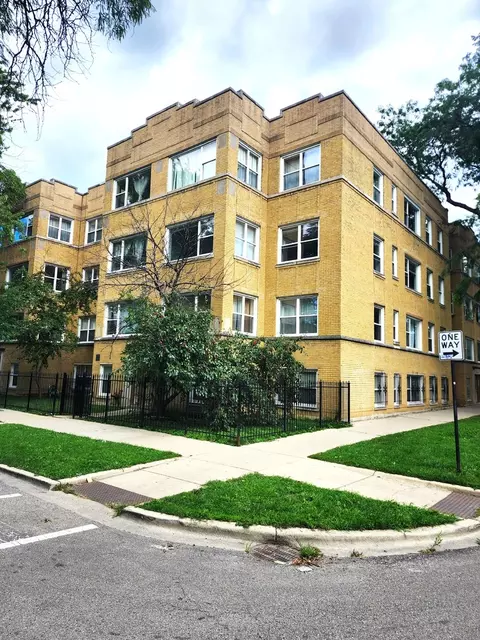 4901 N Avers Ave #2, Chicago, IL 60625