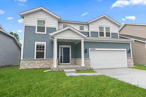 32014 Savannah Dr, Lakemoor, IL 60051